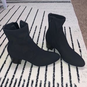 ABEO 7 neutral sock boots